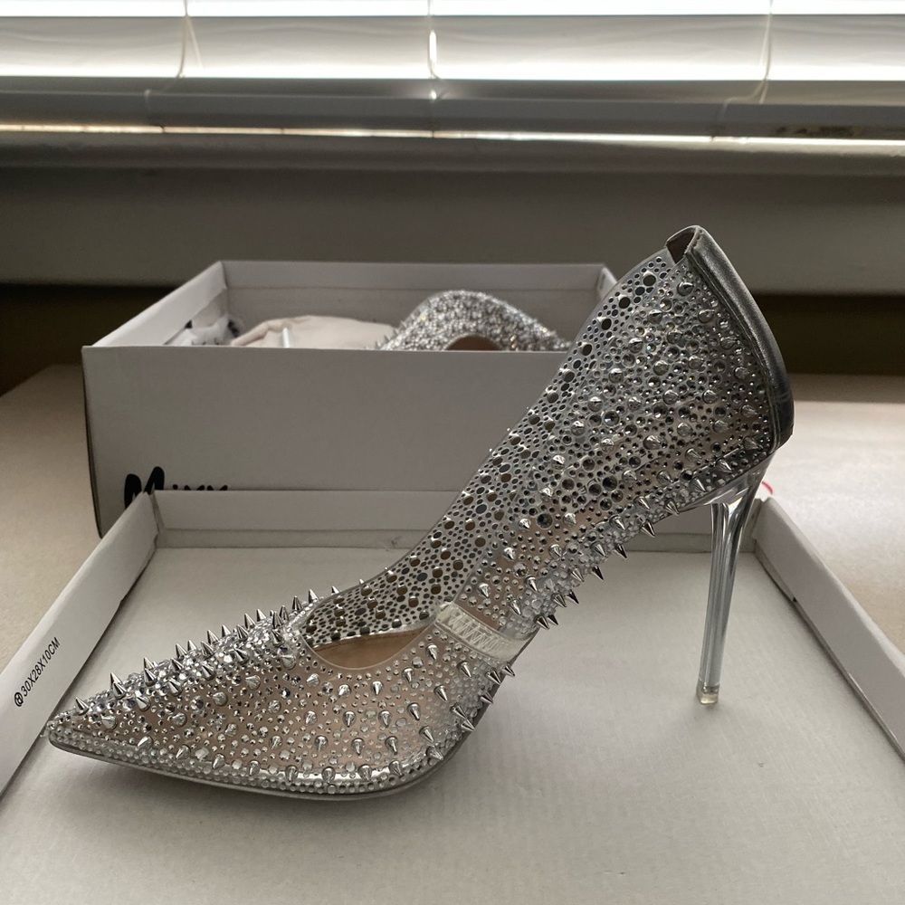 Steve Madden spike heels